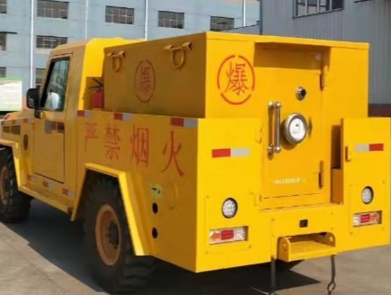 河西凯龙爆破器材运输车：保障爆破任务的安全运行