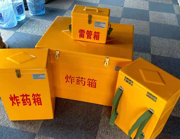 河西不同环境下如何选择炸药箱雷管箱