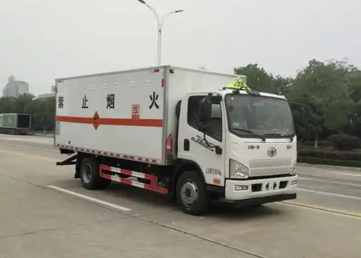 河西爆破器材运输车可以上高速吗?